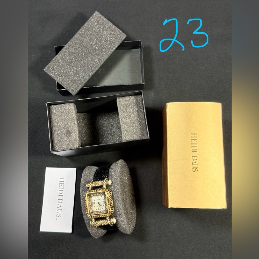 PRICE FIRM NIB Heidi Daus “Timeless Beauty” watch Swarovski leather brown black